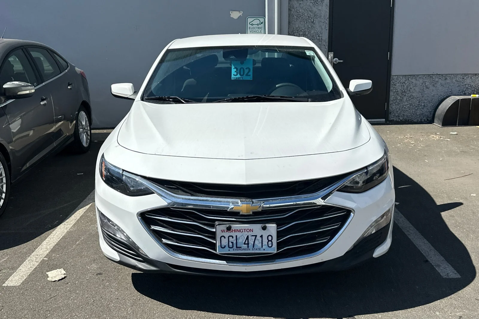 Used 2023 Summit White Chevrolet LT image 3