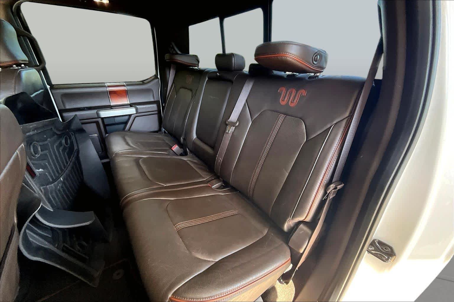 Used 2017 White Platinum Metallic Tri-Coat/Caribou Ford King Ranch image 20