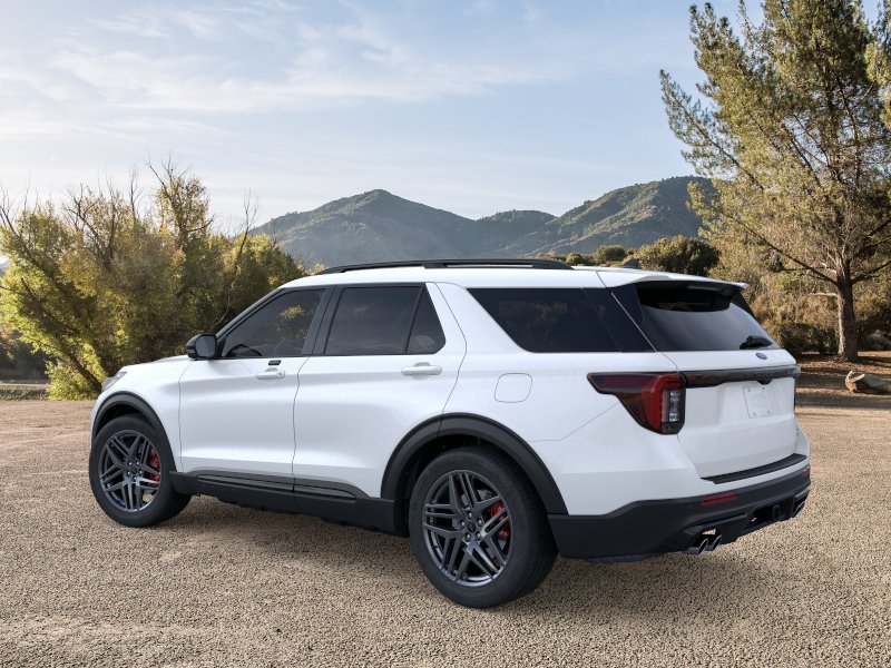 New 2026 Star White Metallic Tri-Coat Ford ST image 4