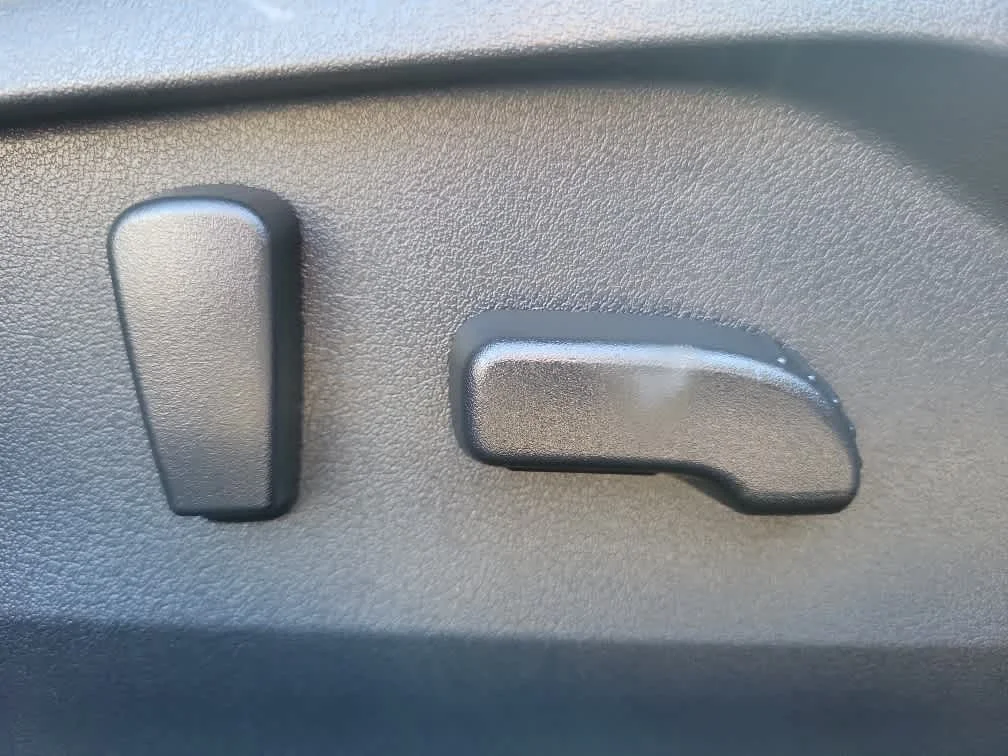 Certified Used 2023 Crystal White Pearl Subaru Touring XT image 30