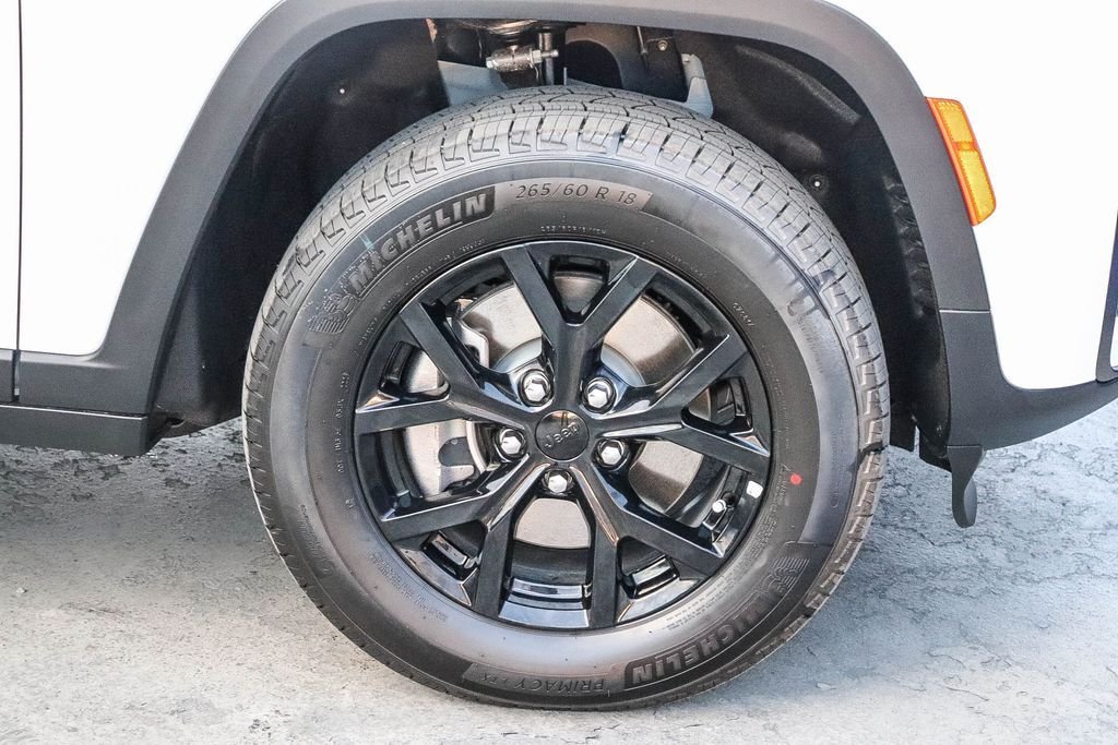 New 2026 Bright White Clearcoat Jeep Altitude image 11