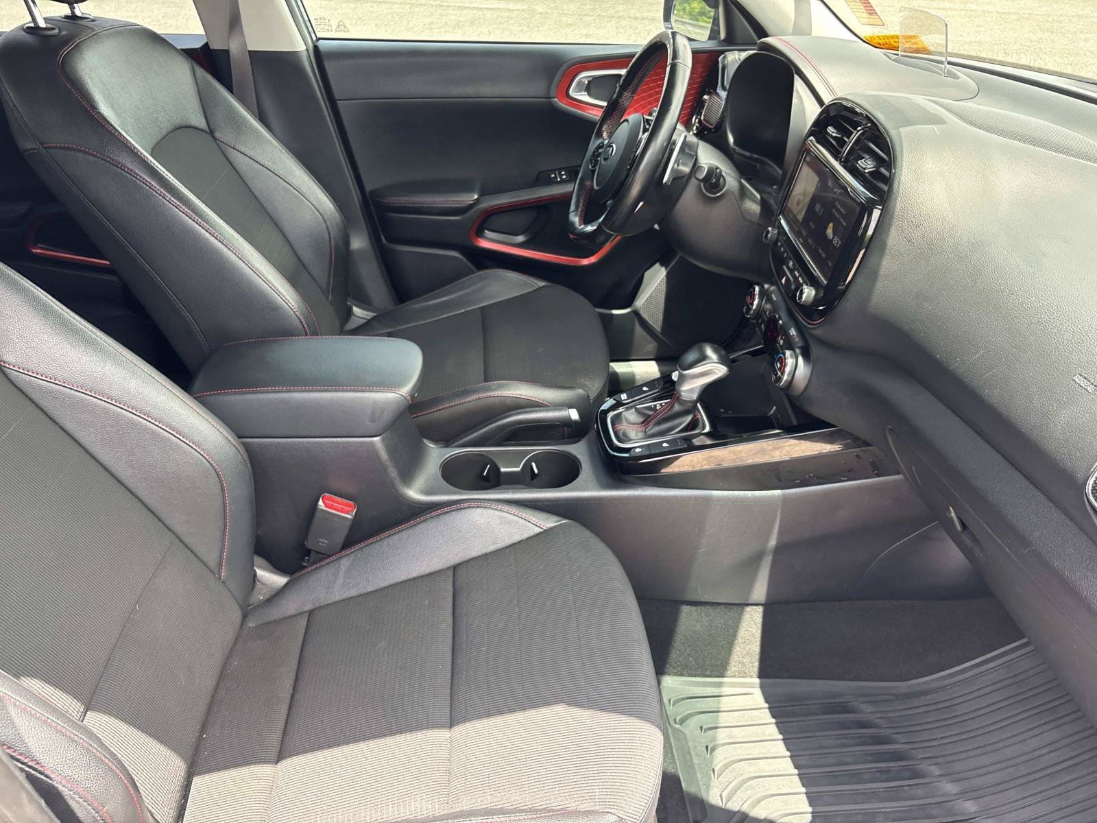 Used 2021 Gravity Gray Kia Turbo image 21
