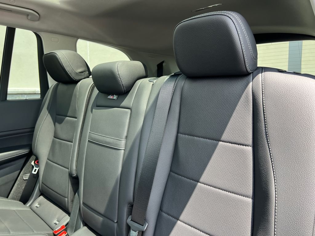 New 2026 Black Mercedes-Benz GLS 450 image 27