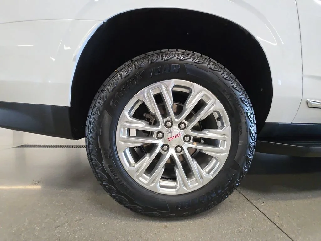 Certified Used 2024 Summit White GMC SLT image 28