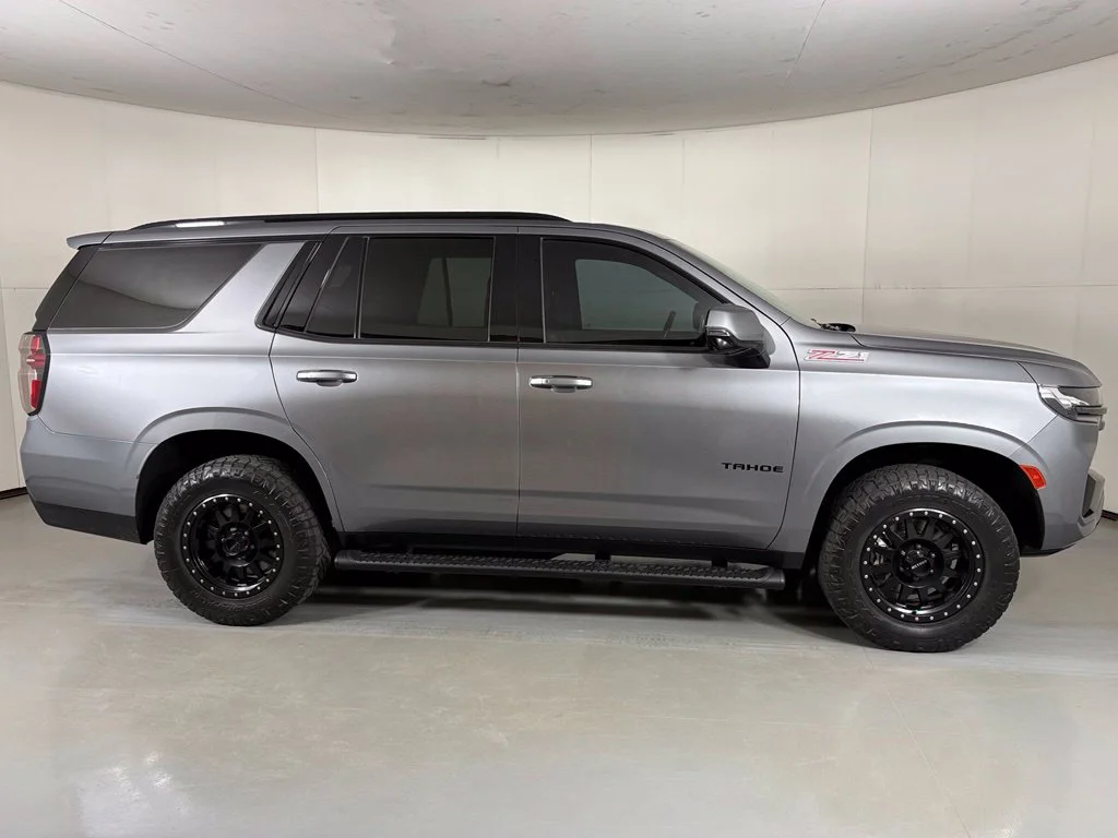 Used 2021 Gray Chevrolet Z71 image 9