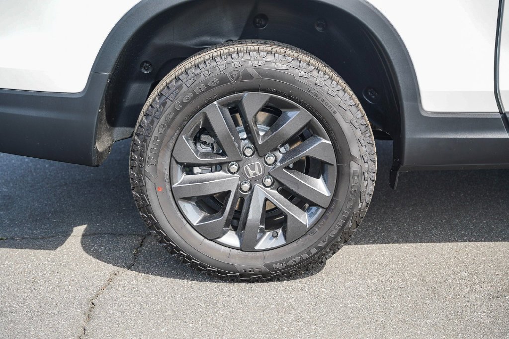 2025 Honda Ridgeline Sport - Photo 12