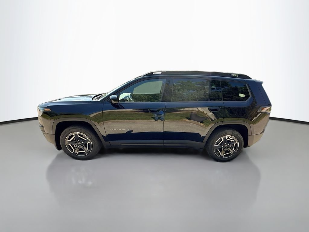 New 2026 Diamond Black Crystal Pearl-Coat Exterior Paint Jeep Laredo image 7