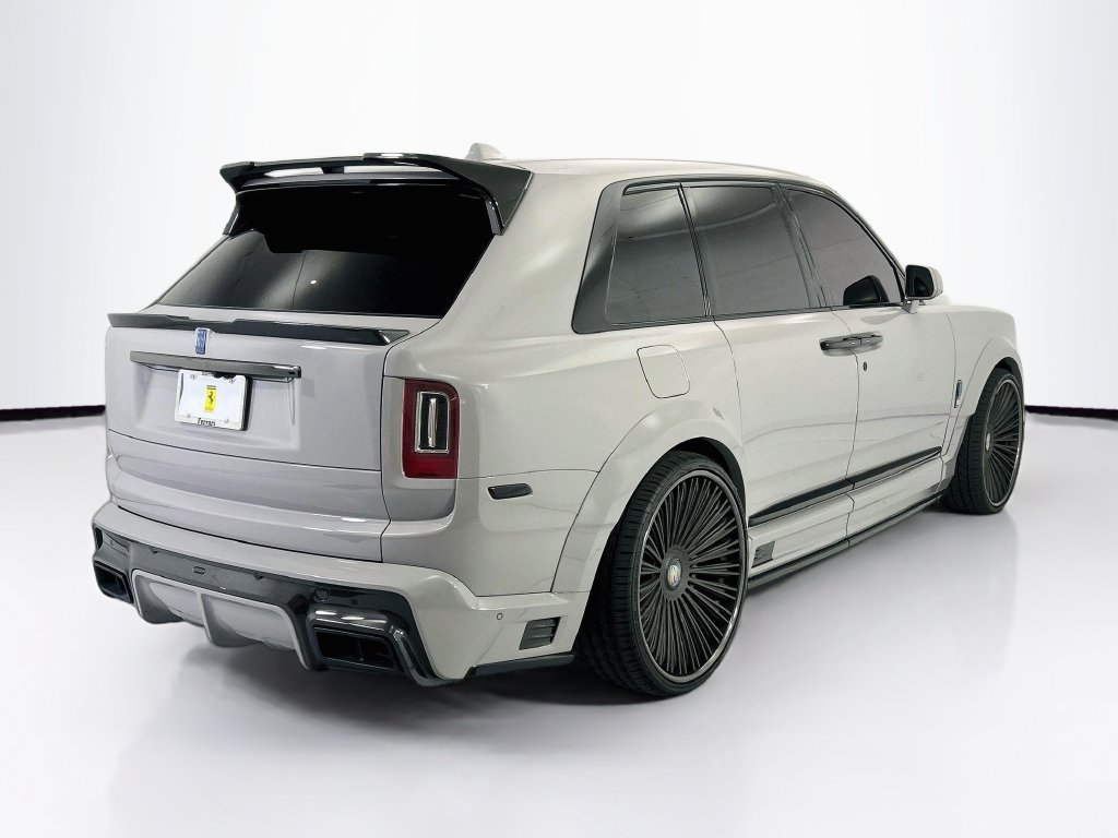 Used 2024 Stone Gray Rolls-Royce Black Badge image 5