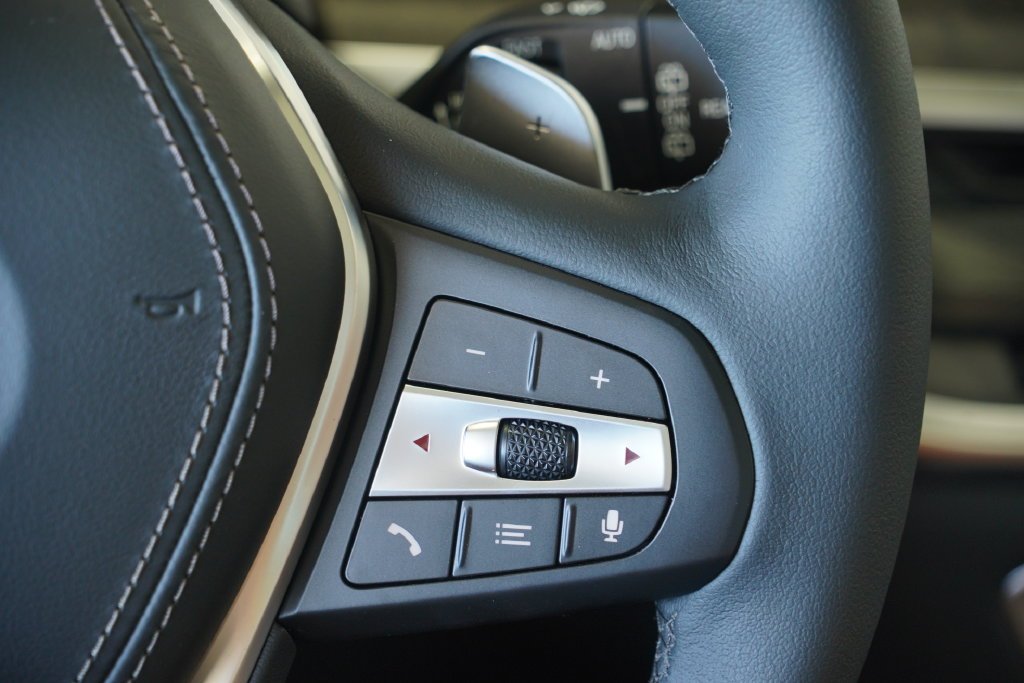 2026 BMW X5 50e - Photo 25