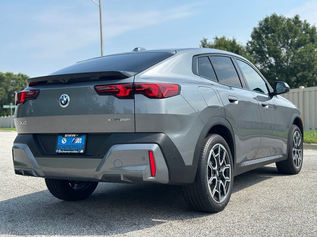New 2026 Skyscraper Grey Metallic BMW xDrive28i image 7