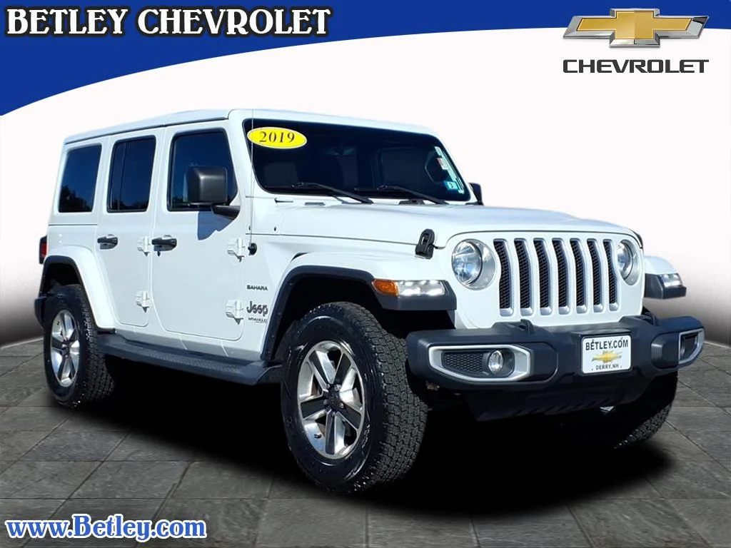 Used 2019 White Jeep Sahara 4x4 image 1