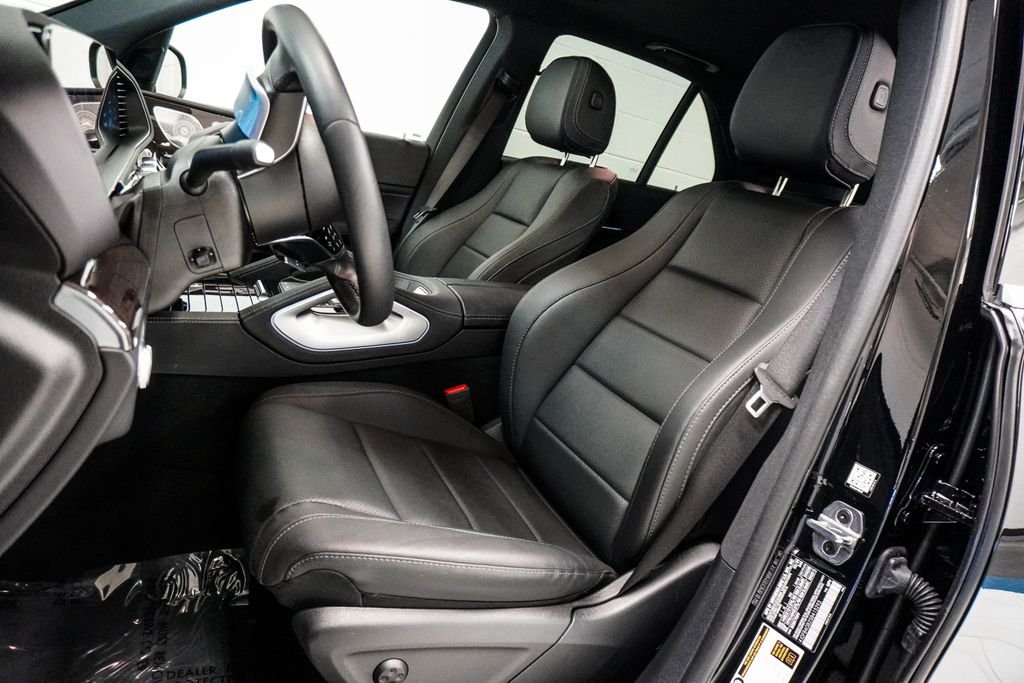 Used 2025 Black Mercedes-Benz GLE 450e image 6