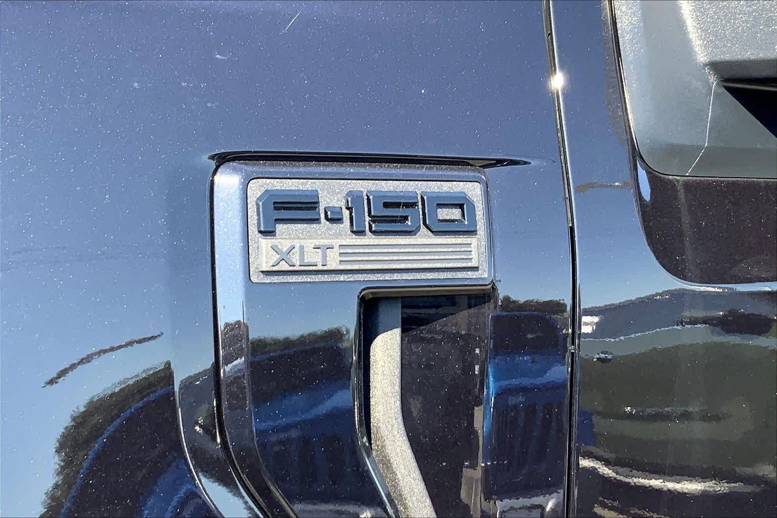 New 2026 Agate Black Metallic Ford XLT image 14