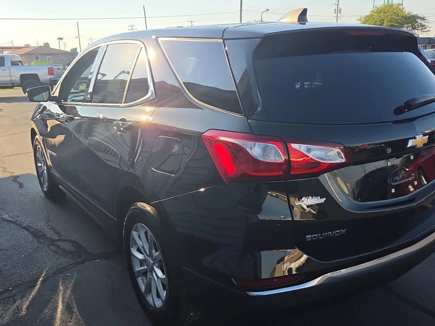 Used 2019 MOSAIC BLACK METALLIC Chevrolet LT image 5
