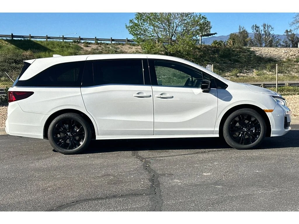 New 2026 Platinum White Pearl Honda Sport-L image 3