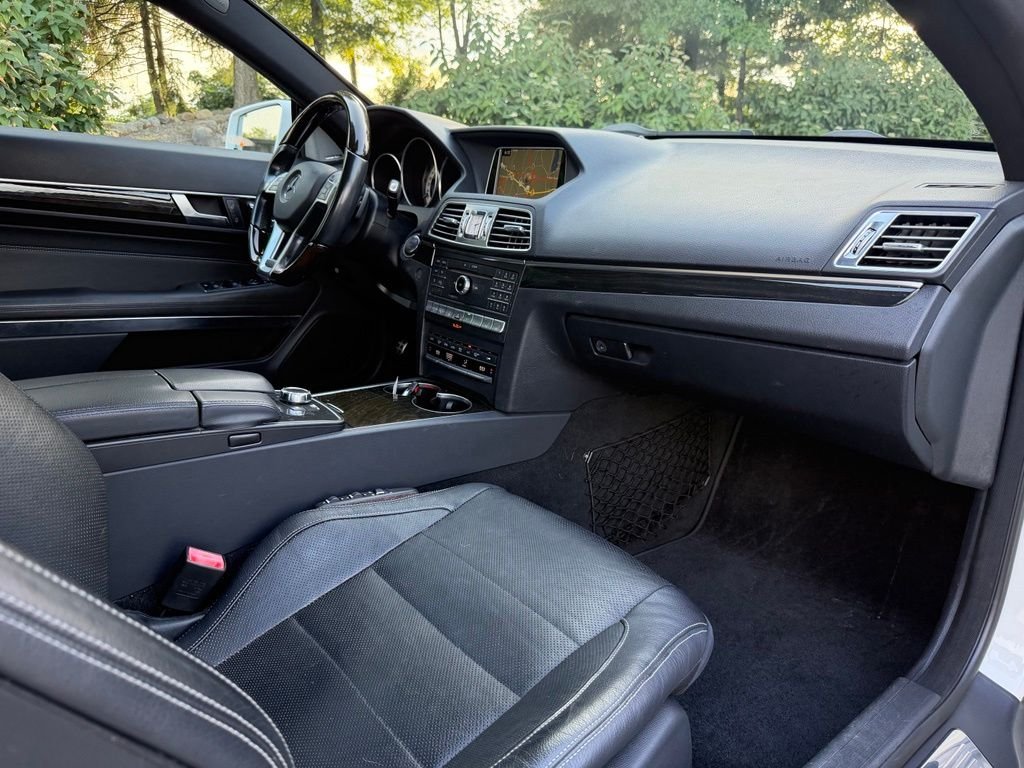 Used 2016 White Mercedes-Benz E 400 image 7