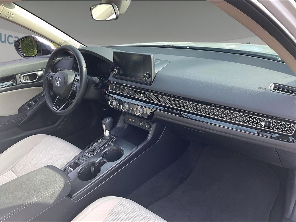 Used 2023 White Honda EX image 14