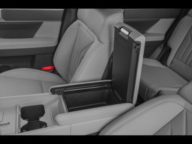 New 2027 Silver Hyundai SEL FWD image 11