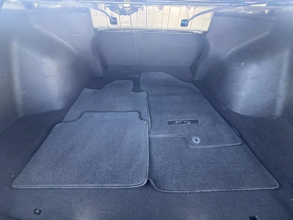 Used 2022 Black Kia EX image 29