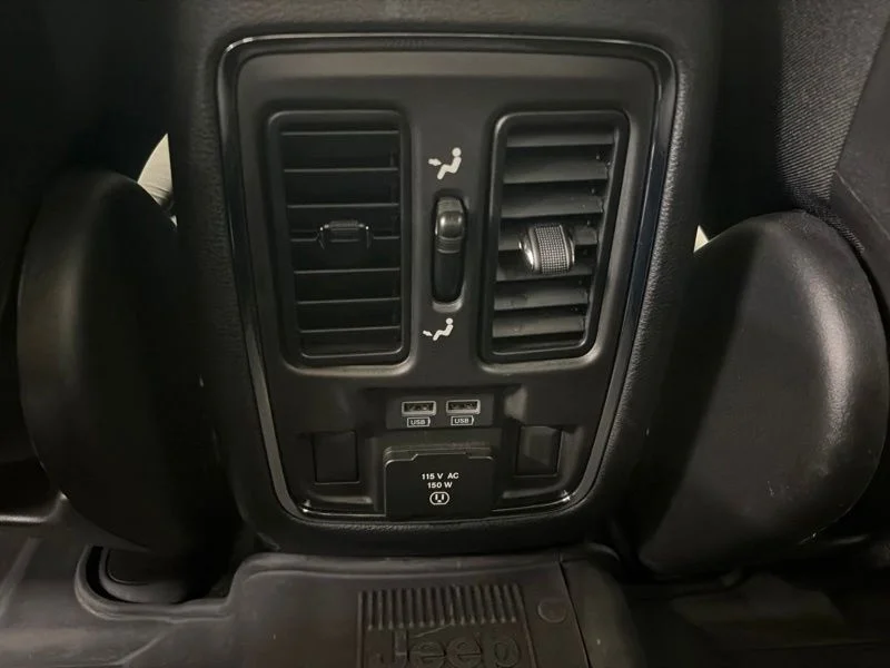 Used 2022 Black Jeep Limited image 19