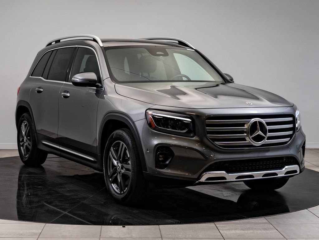 Used 2026 Mountain Grey Metallic Mercedes-Benz GLB 250 image 12