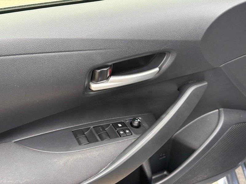 Used 2021 Celestite Toyota LE image 18