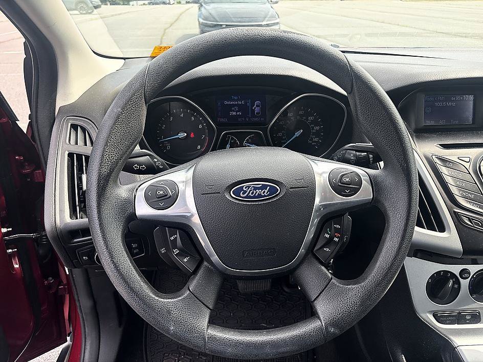 Used 2013 Ruby Red Metallic Tinted Clearcoat Ford SE image 16