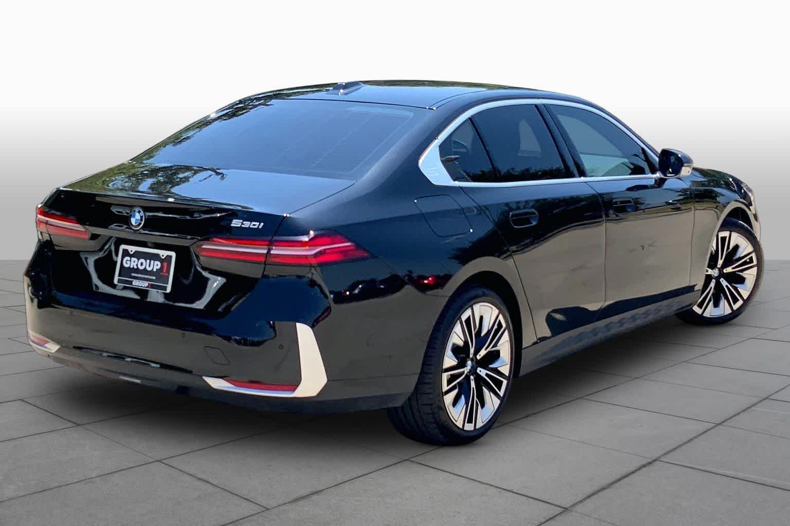 Used 2024 Black Sapphire Metallic BMW 530i image 13