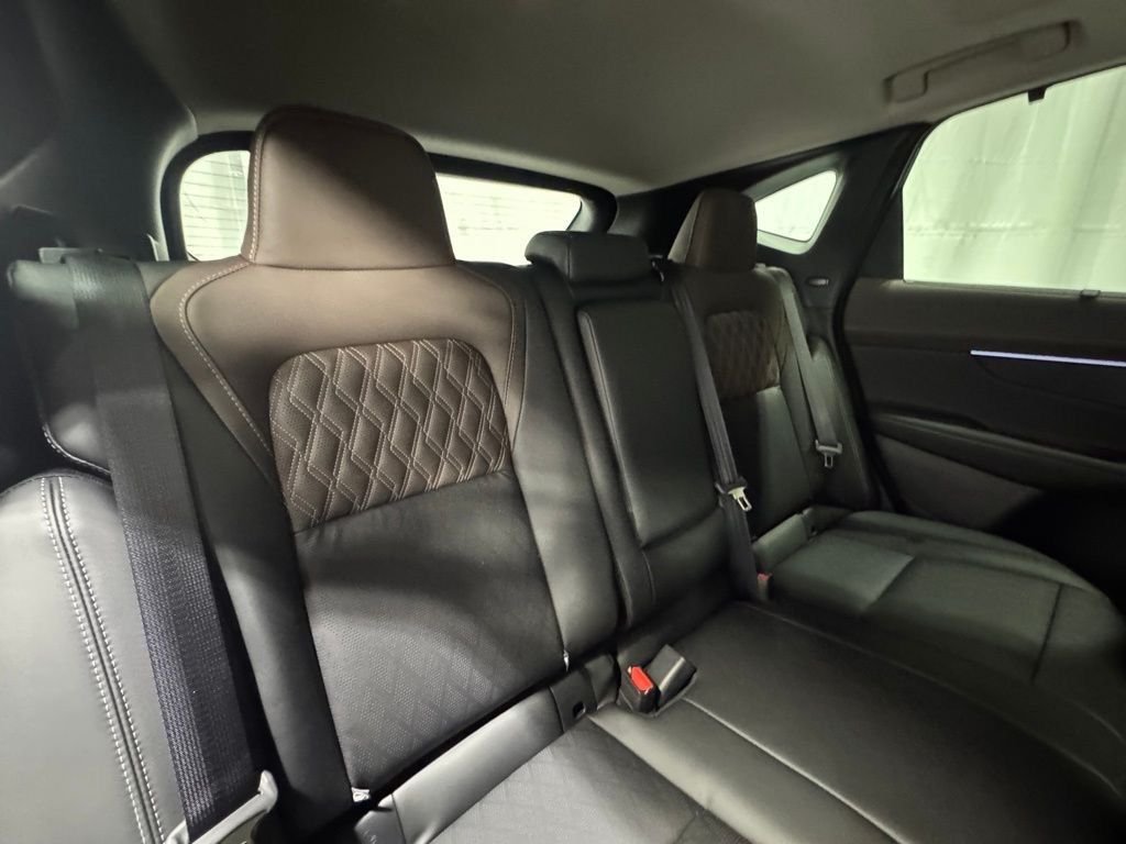 New 2026 Black Nissan Platinum image 24