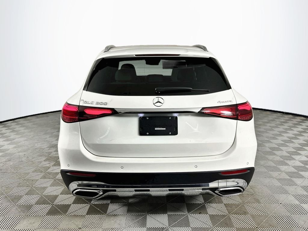 New 2026 Polar White Mercedes-Benz GLC 300 image 6