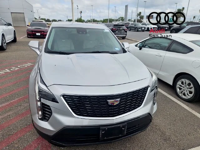Used 2022 Silver Cadillac Luxury image 2