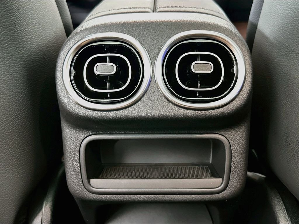 New 2026 Polar White Mercedes-Benz GLC 300 image 27