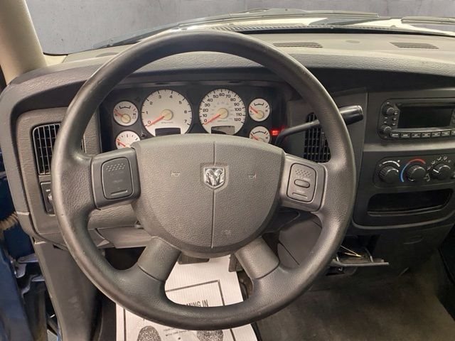 Used 2005 Blue Dodge SLT image 21