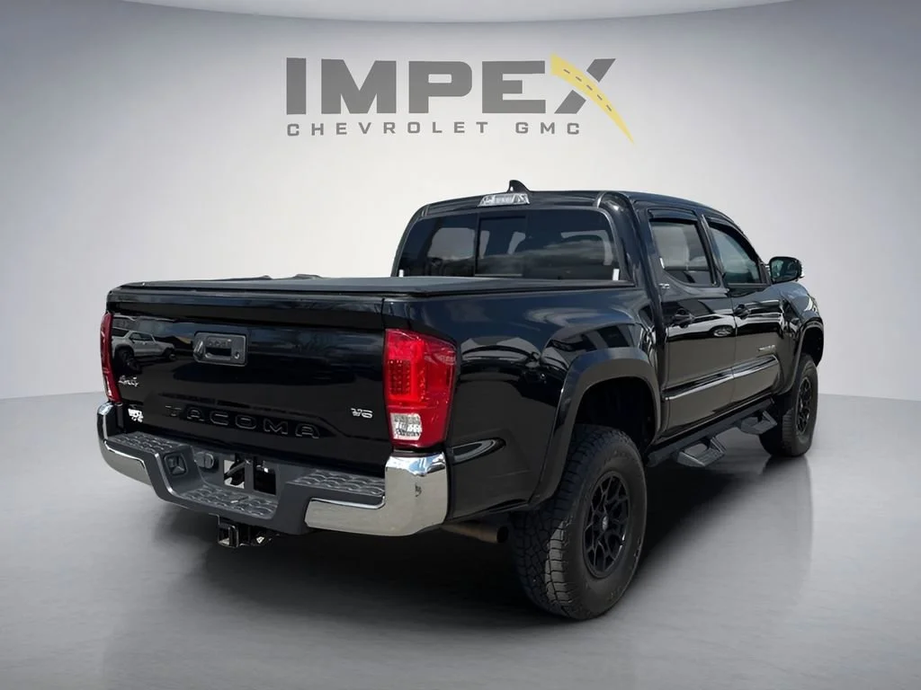 Used 2021  Toyota SR image 5