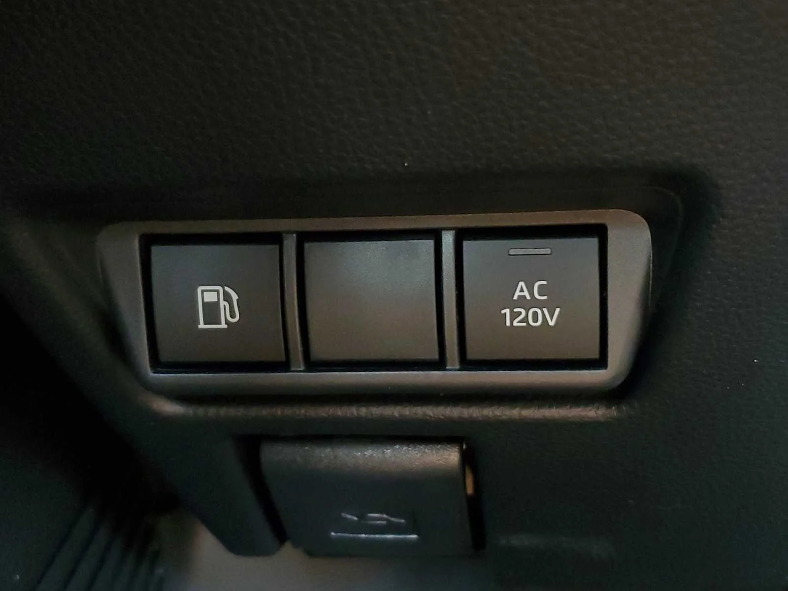 New 2026 Wind Chill Pearl Toyota SE image 29