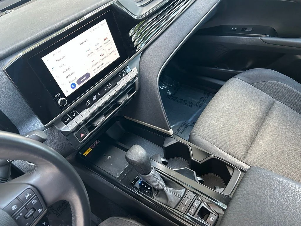 Used 2025 White Toyota LE image 46