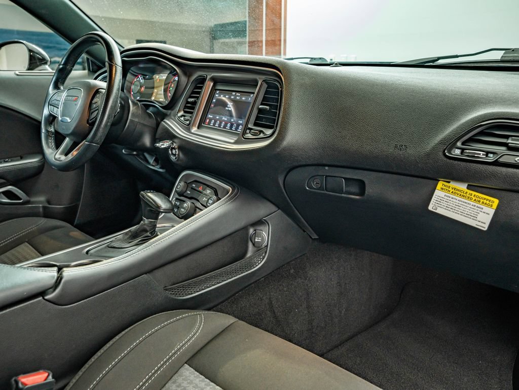 Used 2021 Pitch Black Clearcoat Dodge SXT image 35