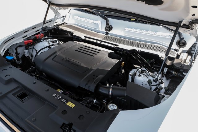 New 2026 White Land Rover S image 57