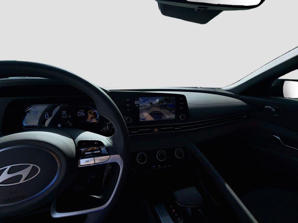 New 2026 Amazon Gray Hyundai SE image 11