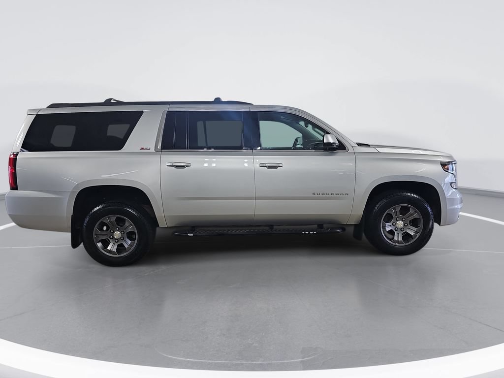 Used 2017 Chevrolet Suburban LT with VIN 1GNSKHKCXHR175153 for sale in Hudsonville, MI