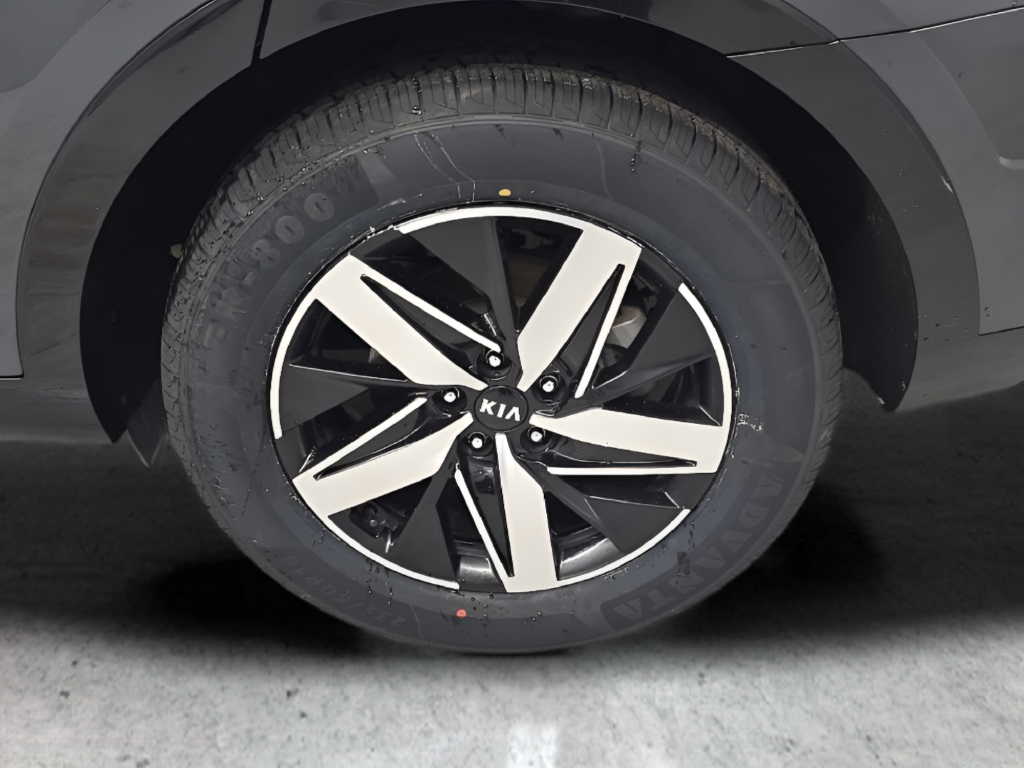 Used 2021 Gray Kia S image 41