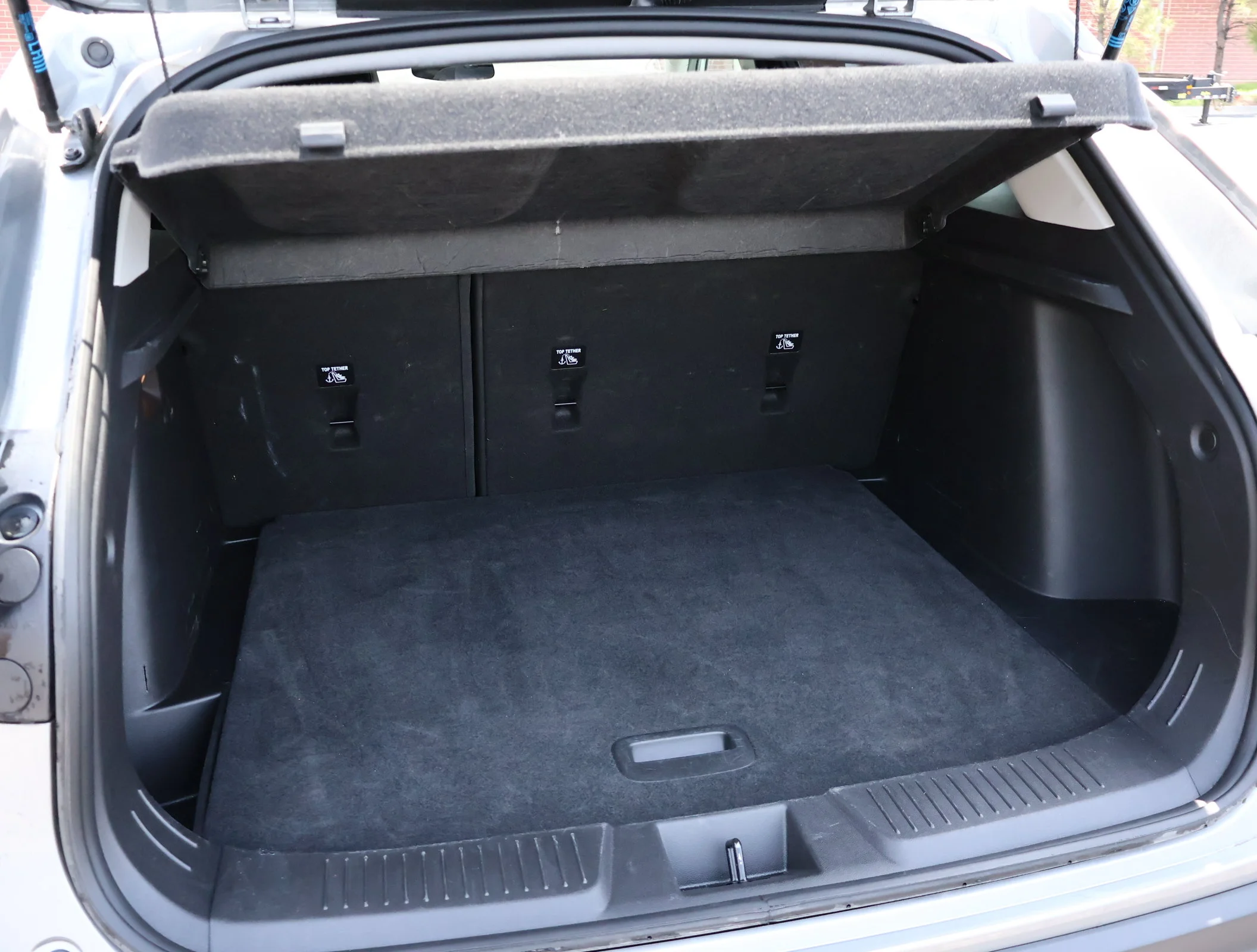 Used 2025 Sterling Gray Metallic Chevrolet LT image 18