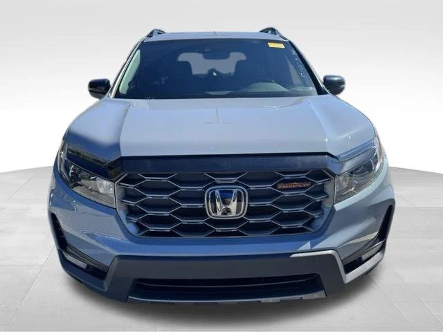 Used 2023 Gray Honda TrailSport image 2