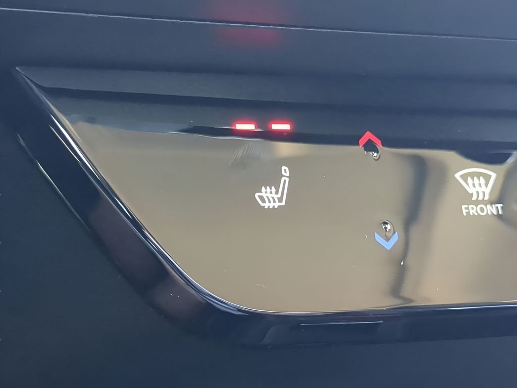 2026 Nissan KICKS SR - Photo 23