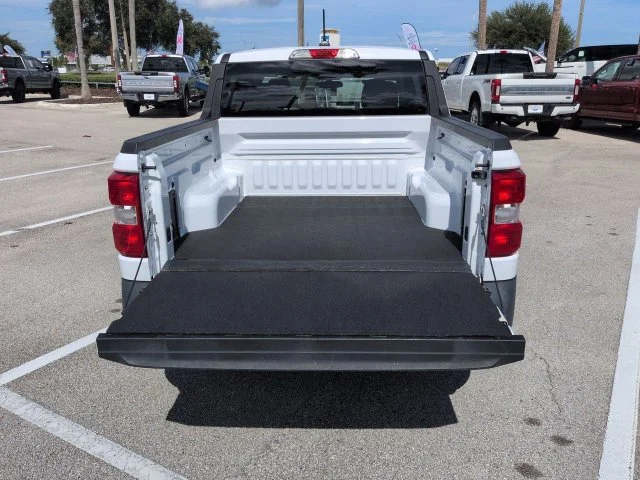 Used 2022 White Ford XL image 13