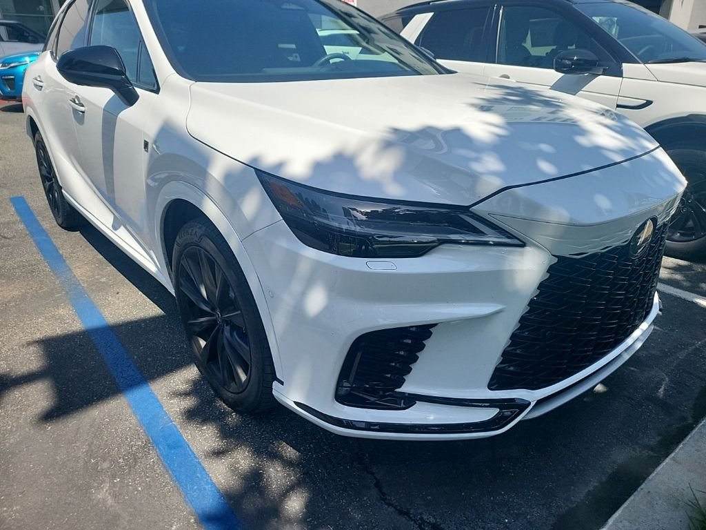 Used 2023 Ultra White Lexus 500h F SPORT Performance image 2