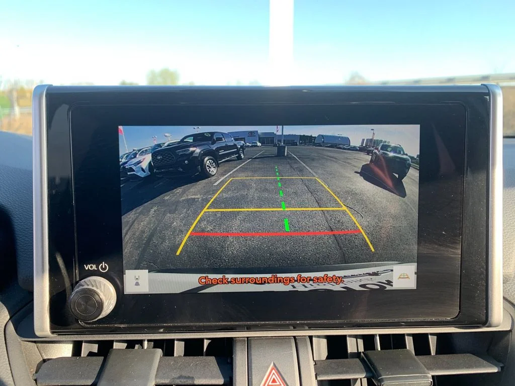 Used 2025 White Toyota XLE image 22