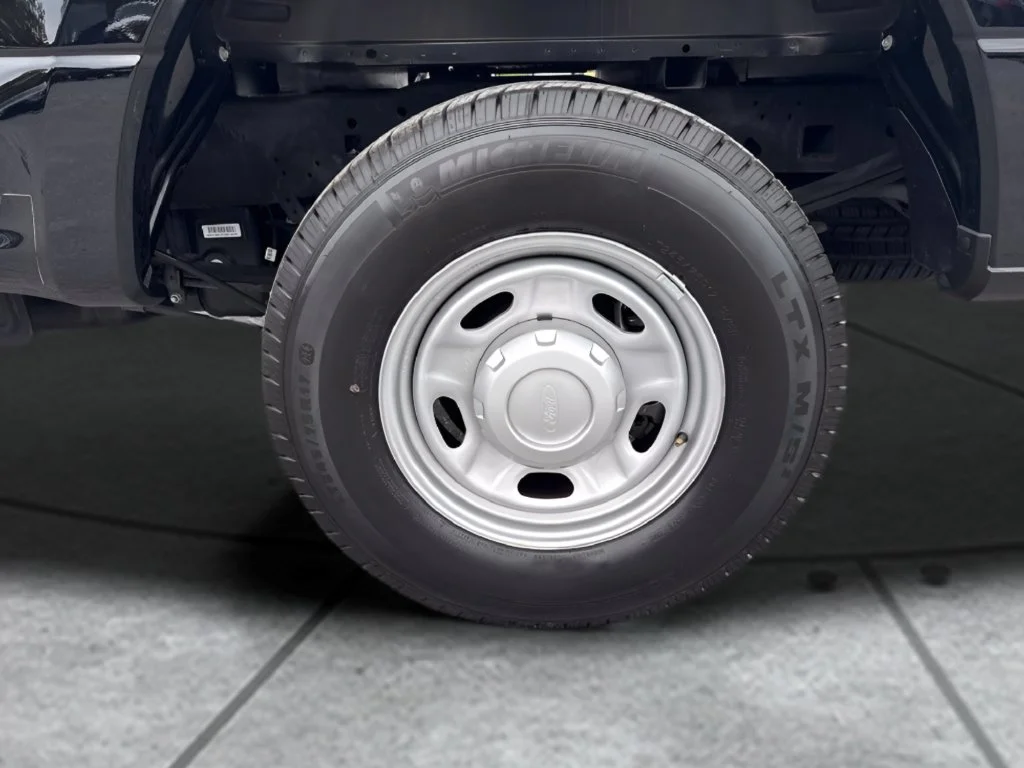 Used 2022 Black Ford XL image 26