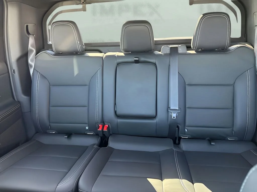 Used 2026 Habanero Orange Chevrolet LT - Max Range image 8