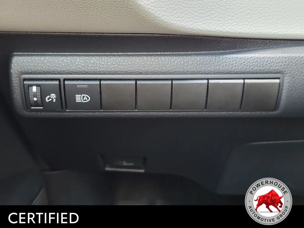 Used 2022 Silver Toyota LE image 25